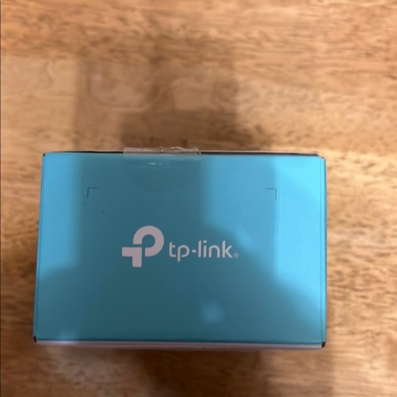 TP-Link Blue Smart Plug - Picture 2 of 7